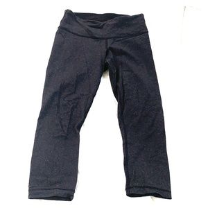 Lululemon cropped 21” wunder unders - size 4